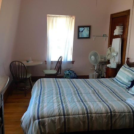 Narragansett Inn New Shoreham Buitenkant foto
